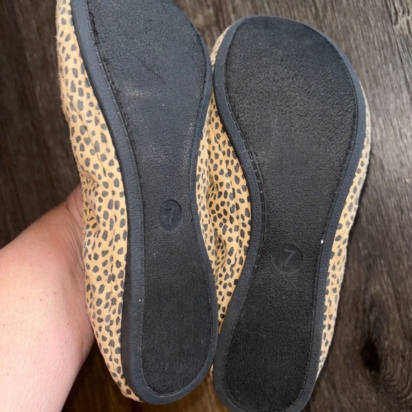 Universal thread size 7 animal print ballet flats - Picture 5 of 7